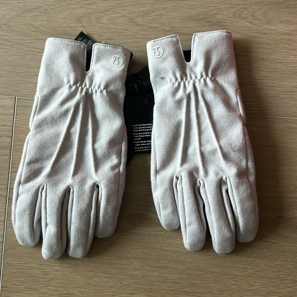 Lululemon City Keeper Gloves - NWT